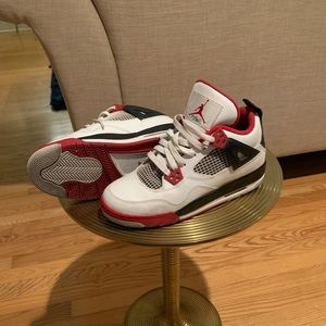 Jordan 4 Retro Fire Red